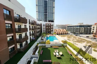 شقة - غرفة نوم - 1 حمام للايجار في محلة ايتون - منطقة 15 - قرية جميرا الدائرية - دبي