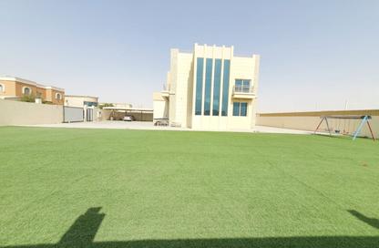 Villa - 4 - 6 for sale in Al Rahmaniya 6 - Al Rahmaniya - Sharjah