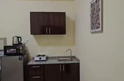 Apartment - Studio - 1 Bathroom for rent in Al Rumailah building - Al Rumailah 2 - Al Rumaila - Ajman