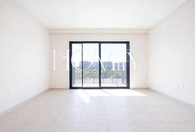 GREAT LOCATION | EMAAR | WITH PARK ACCESS photo 3