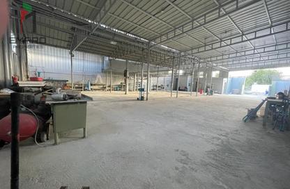 Warehouse - Studio - 3 Bathrooms for rent in Al Qusais Industrial Area 1 - Al Qusais Industrial Area - Al Qusais - Dubai Warehouse - Studio - 3 Bathrooms for rent in Al Qusais Industrial Area 1 - Al Qusais Industrial Area - Al Qusais - Dubai