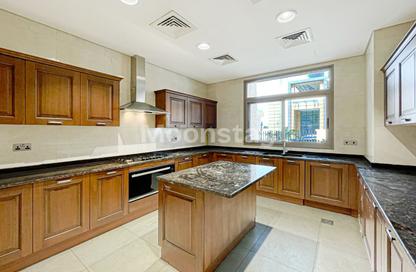Villa - 5 - 6 for rent in Luluat Al Raha - Al Raha Beach - Abu Dhabi