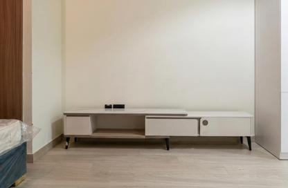 Apartment - Studio - 1 Bathroom for rent in Azizi Riviera 33 - Azizi Riviera - Meydan One - Meydan - Dubai