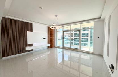Apartment - 2 Bedrooms - 2 Bathrooms for rent in The Links East Tower - The Links - The Views - Dubai