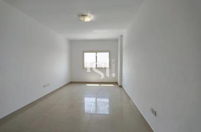Apartment - 2 - 2 for rent in Tower 45 - Al Reef Downtown - Al Reef - Abu Dhabi Apartment - 2 - 2 for rent in Tower 45 - Al Reef Downtown - Al Reef - Abu Dhabi
