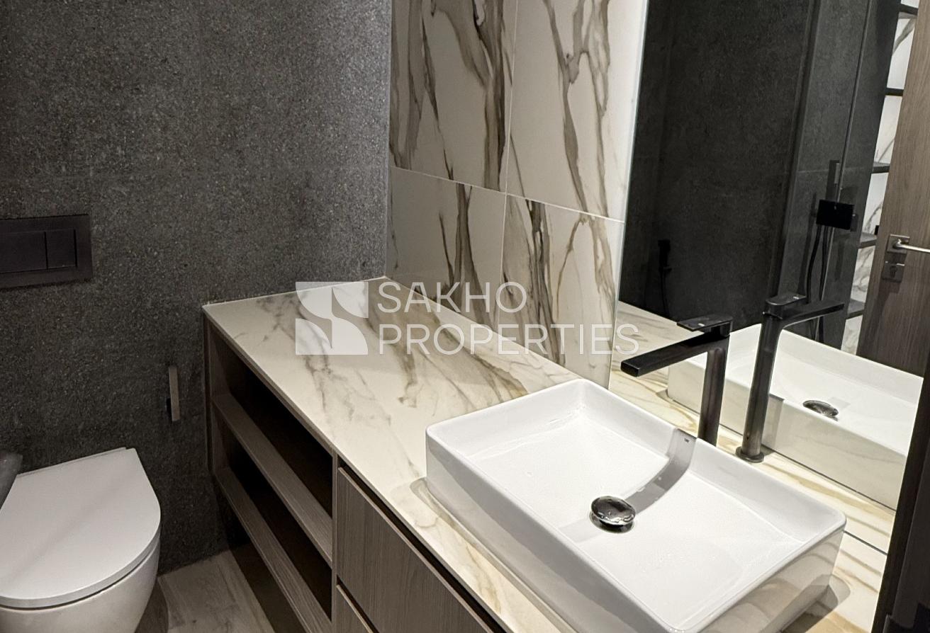 Equipped Kitchen | Boulevard View |Well maintained photo 10