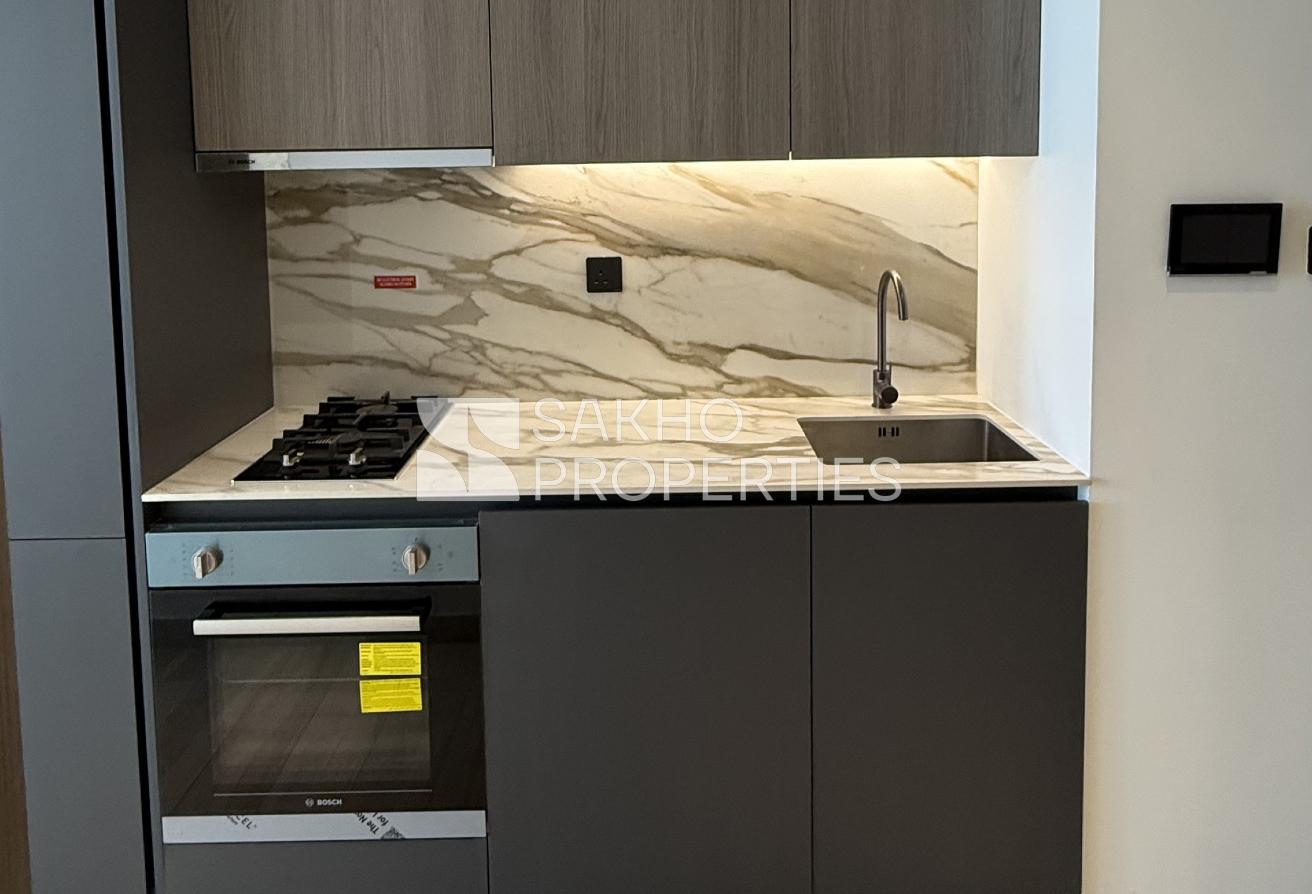 Equipped Kitchen | Boulevard View |Well maintained photo 8