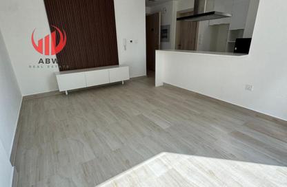 Apartment - 1 Bedroom - 2 Bathrooms for rent in The East Crest by Meteora - District 17 - Jumeirah Village Circle - Dubai
