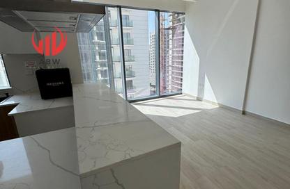 Apartment - 1 Bedroom - 2 Bathrooms for rent in The East Crest by Meteora - District 17 - Jumeirah Village Circle - Dubai