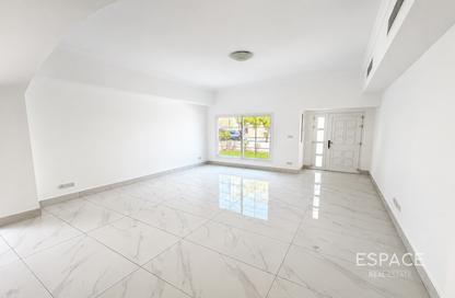 Villa - 4 Bedrooms - 3 Bathrooms for rent in Meadows 1 - Meadows - Dubai