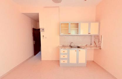 Apartment - Studio - 1 Bathroom for rent in Fire Station Road - Muwaileh - Sharjah