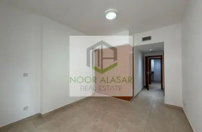 شقة - 2 غرف نوم - 3 حمامات للايجار في مبنى منخول - منخول - بر دبي - دبي