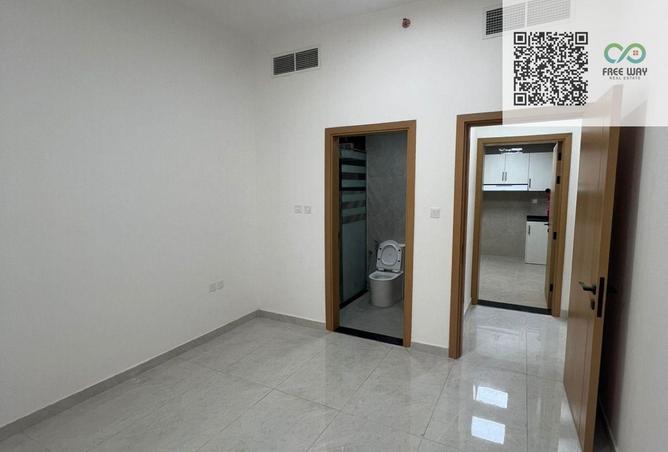 82818785 - Property Image 2