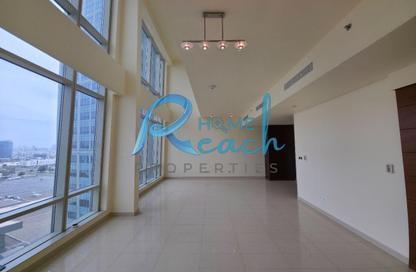 Apartment - 2 Bedrooms - 3 Bathrooms for rent in Nation Towers - Corniche Road - Abu Dhabi