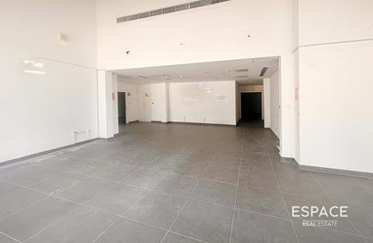 Retail - Studio - 1 Bathroom for rent in Capital Golden Tower - Business Bay - Dubai