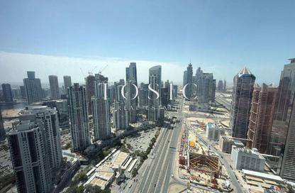 Apartment - 2 - 3 for sale in Paramount Tower Hotel  and  Residences - Business Bay - Dubai