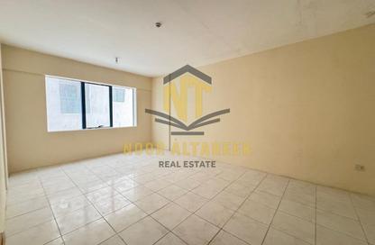 Apartment - 2 - 2 for rent in Al Majaz 1 - Al Majaz - Sharjah