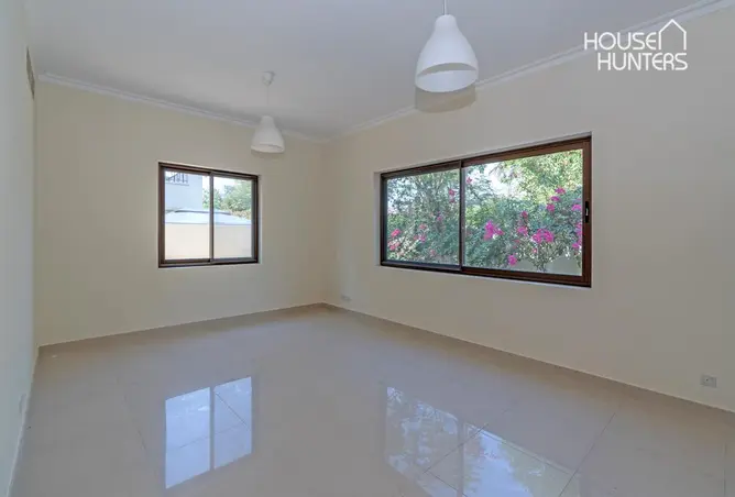 156928343 - Property Image 3