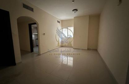 Apartment - 1 Bedroom - 2 Bathrooms for rent in Al Mamzar - Al Mamzar - Sharjah - Sharjah