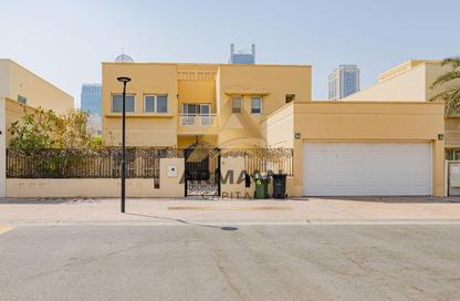 Villa - 5 Bedrooms - 5 Bathrooms for rent in Meadows 2 - Meadows - Dubai