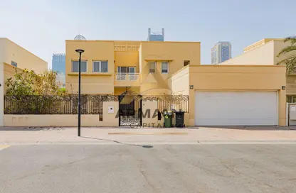 Villa - 5 Bedrooms - 5 Bathrooms for rent in Meadows 2 - Meadows - Dubai