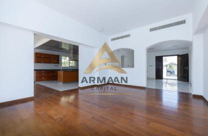 Villa - 5 Bedrooms - 5 Bathrooms for rent in Meadows 2 - Meadows - Dubai