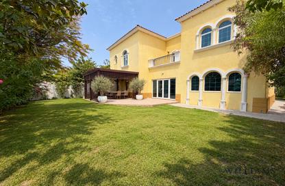 Villa - 3 - 4 for sale in District 8 - Jumeirah Park - Dubai