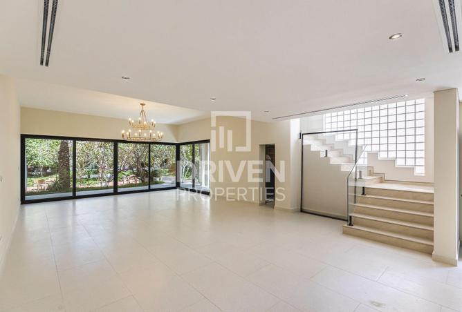 74236704 - Property Image 3