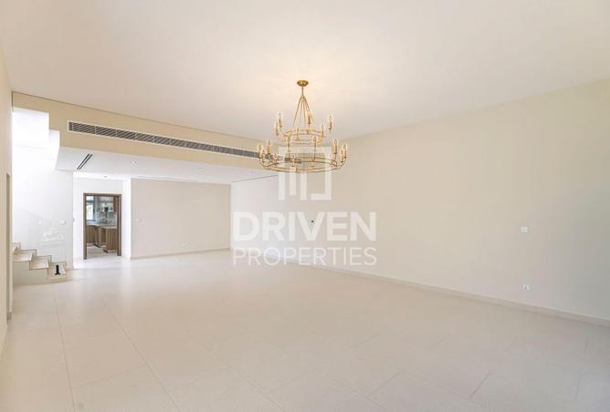 74236704 - Property Main Image