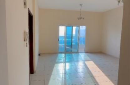 Apartment - 1 - 2 for sale in Al Khan - Sharjah Apartment - 1 - 2 for sale in Al Khan - Sharjah