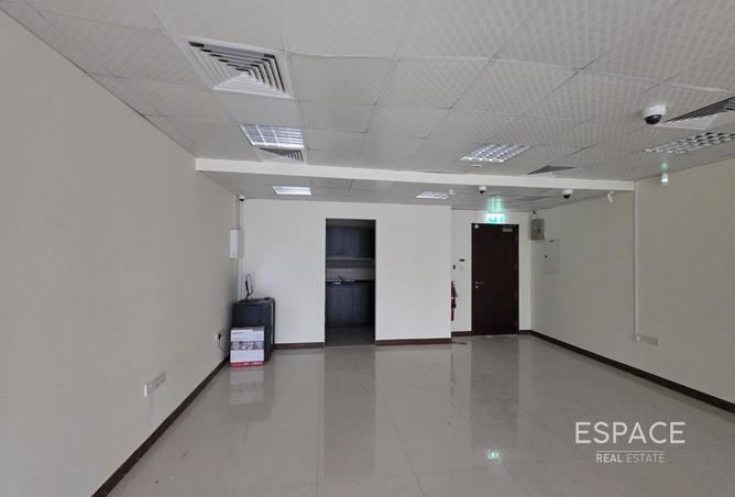 135621781 - Property Image 3