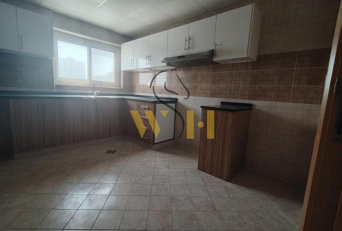 122001807 - Property Image 3
