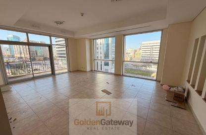 Apartment - 2 Bedrooms - 2 Bathrooms for rent in Emaar Tower B - Emaar Towers - Deira - Dubai Apartment - 2 Bedrooms - 2 Bathrooms for rent in Emaar Tower B - Emaar Towers - Deira - Dubai