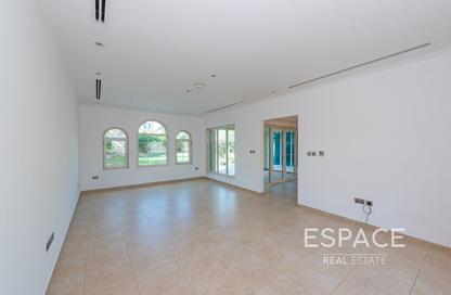 Villa - 3 - 4 for rent in District 5 - Jumeirah Park - Dubai Villa - 3 - 4 for rent in District 5 - Jumeirah Park - Dubai