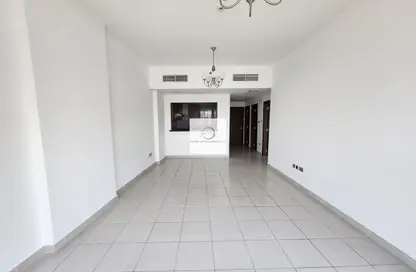 شقة - غرفة نوم - 2 حمامات للايجار في مساكن الرقابات ١ - المرقبات - ديرة - دبي