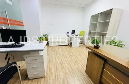 Office Space - 1 Bedroom - 1 Bathroom for rent in Al Fajer Complex - Oud Metha - Bur Dubai - Dubai