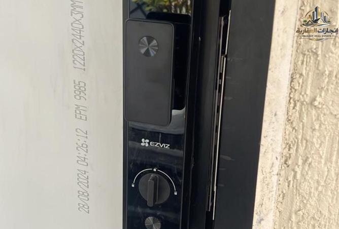 83661396 - Property Image 3
