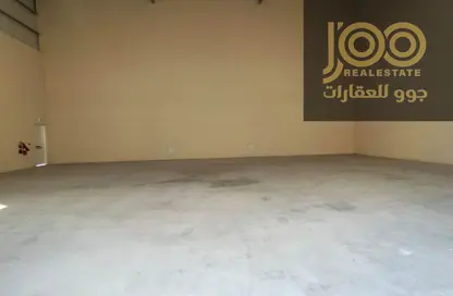 مستودع - استوديو - 1 حمام للايجار في أم الثعوب - أم القيوين