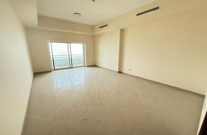Apartment - 4 Bedrooms - 6 Bathrooms for rent in Al Majaz 1 - Al Majaz - Sharjah
