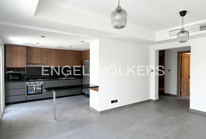 73111617 - Property Image 2