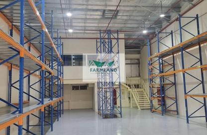 Warehouse - Studio - 1 Bathroom for rent in Umm Ramool - Dubai