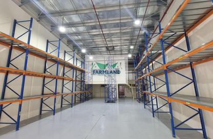 Warehouse - Studio - 1 Bathroom for rent in Umm Ramool - Dubai