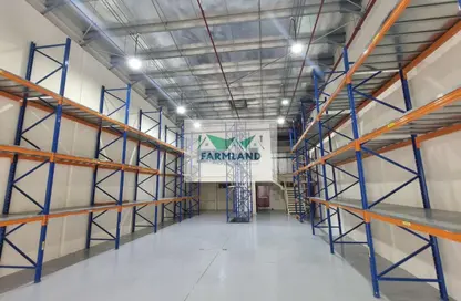 Warehouse - Studio - 1 Bathroom for rent in Umm Ramool - Dubai