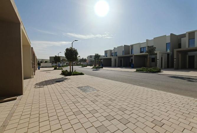 100841974 - Property Image 2