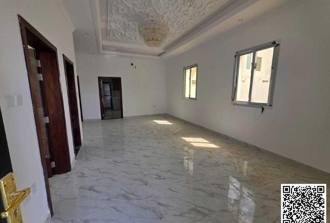 73877029 - Property Image 3