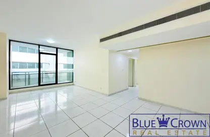 Apartment - 2 Bedrooms - 2 Bathrooms for rent in Golden Sands 7 - Al Mankhool - Bur Dubai - Dubai