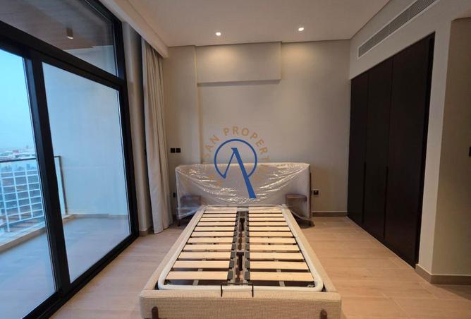 FULLY FURNISHED | SPACIOUS | BOOK NOW photo 3