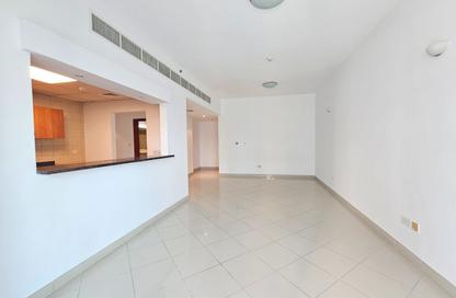 Apartment - 2 Bedrooms - 3 Bathrooms for rent in Hub Canal 2 - Hub Golf View Apartments - Dubai Sports City - Dubai
