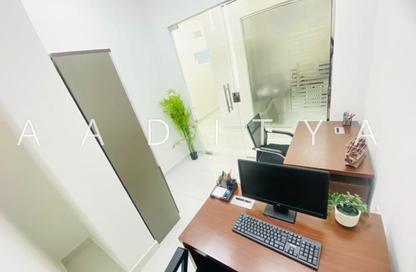 Office Space - Studio - 1 Bathroom for rent in Red Avenue - Al Garhoud - Dubai