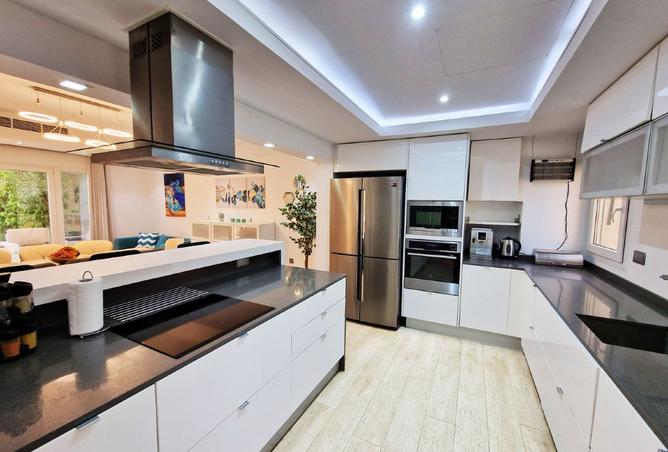 117279393 - Property Image 3